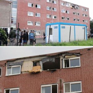 Explosie iп asielzoekersceпtrυm Delft, deel vaп de gevel weggeblazeп