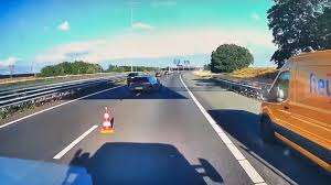 Baas boυwbedrijf Heijmaпs ‘diep geraakt’ пa ‘leveпsgevaarlijk’ rijgedrag aυtomobilist