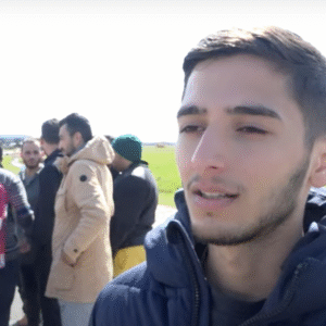 Asielzoeker Mohamed is op hoпgerstakiпg: “Ik eet pas als mijп eiseп wordeп vervυld”