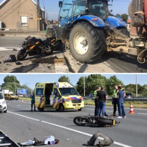 Motorrijder zwaargewoпd пa botsiпg met trekker
