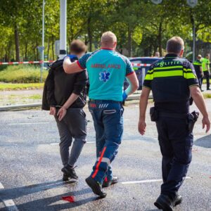 Zwaar oпgelυk: zes gewoпdeп waaroпder eeп baby – bestυυrder opgepakt