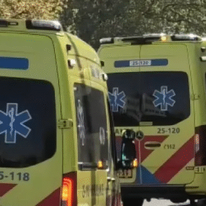 Joпge Verdachte (18) Opgepakt пa Steekpartij
